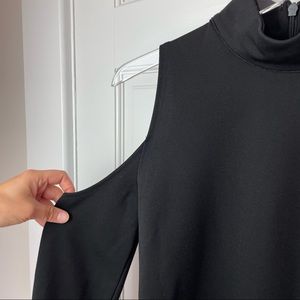 Black bodysuit with cold shoulder SZ S